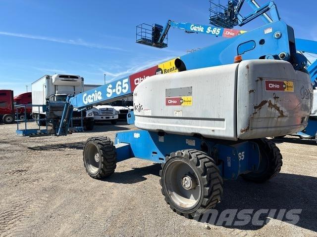 Genie S-65 Teleskopiniai keltuvai