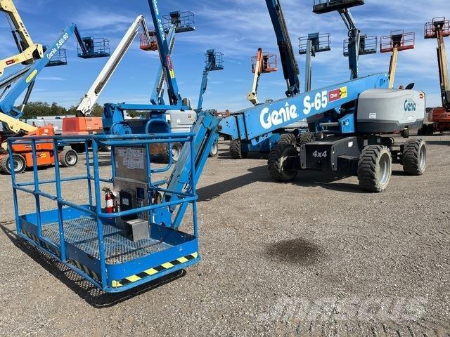 Genie S-65 Teleskopiniai keltuvai