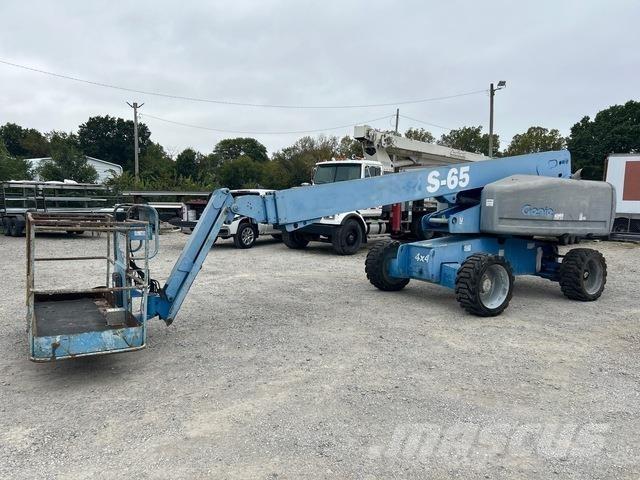 Genie S-65 Teleskopiniai keltuvai
