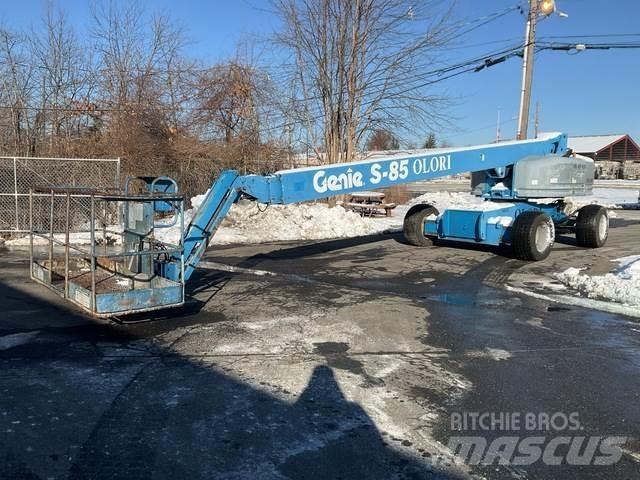 Genie S-85 Statyba - Kita