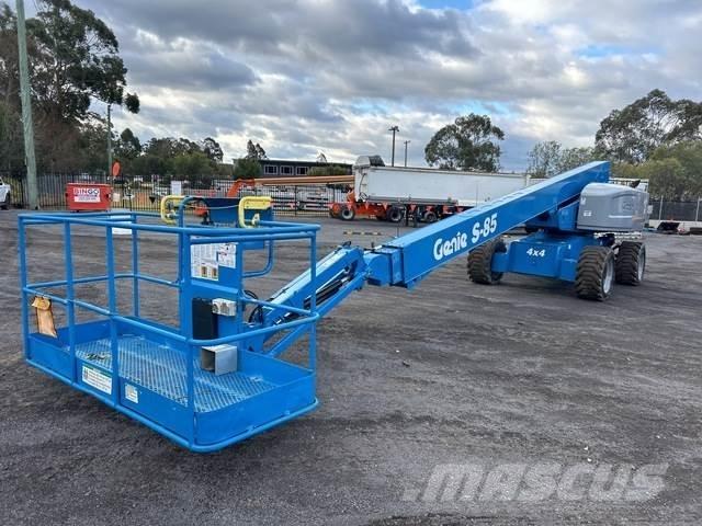 Genie S-85 Teleskopiniai keltuvai