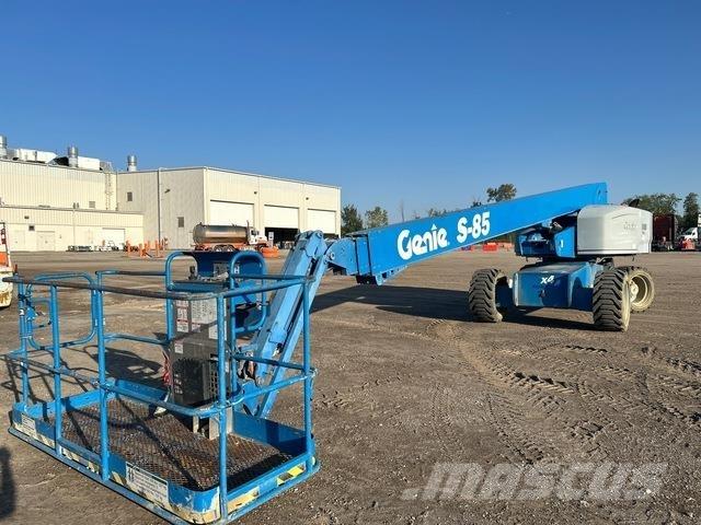 Genie S-85 Teleskopiniai keltuvai
