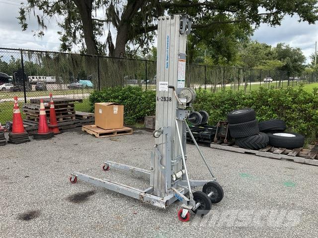 Genie SLC24 Gervės, keltuvai ir medžiagų kėlimo įranga