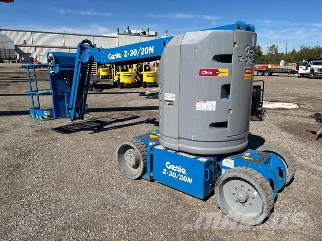 Genie Z-30/20N Alkūniniai keltuvai