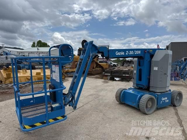 Genie Z30/20N Alkūniniai keltuvai