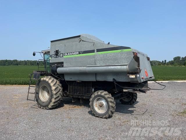 Gleaner R50 Derliaus nuėmimo kombainai
