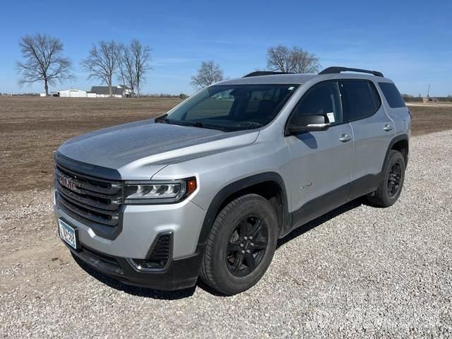 GMC Acadia Lengvieji automobiliai