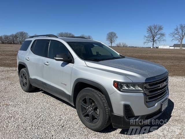 GMC Acadia Lengvieji automobiliai