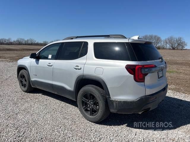 GMC Acadia Lengvieji automobiliai