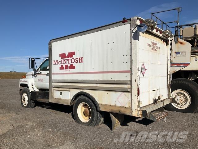 GMC C6500 Automobilinės cisternos