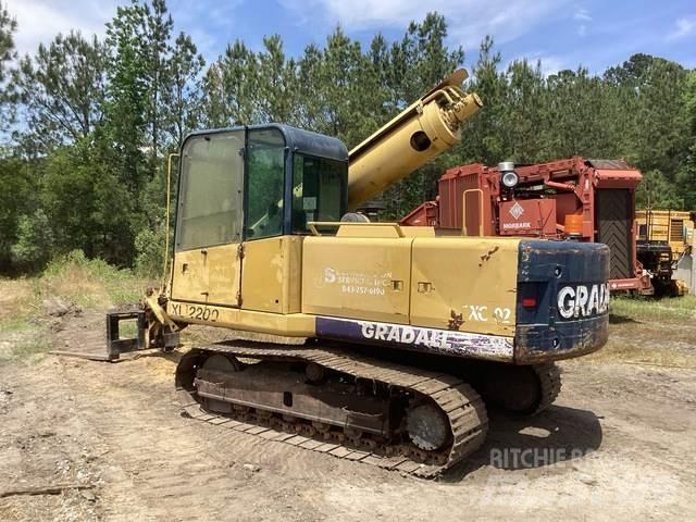 Gradall XL2200 Vikšriniai ekskavatoriai