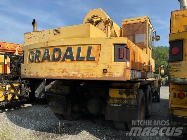 Gradall XL4100 Ratiniai ekskavatoriai