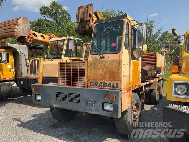 Gradall XL4100 Ratiniai ekskavatoriai