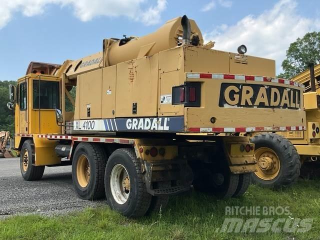Gradall XL4100 Ratiniai ekskavatoriai
