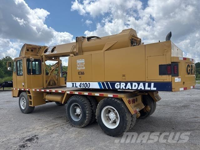 Gradall XL4100 Ratiniai ekskavatoriai