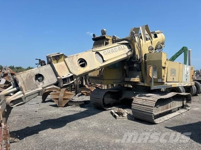 Gradall XL5210 Vikšriniai ekskavatoriai