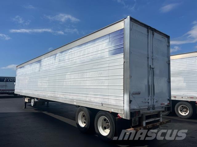 Great Dane  Puspriekabės su izoterminiu kėbulu