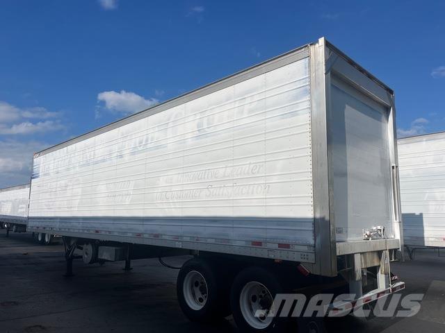 Great Dane  Puspriekabės su izoterminiu kėbulu