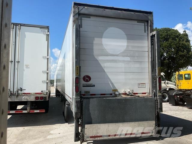 Great Dane T/A Puspriekabės su izoterminiu kėbulu