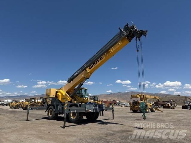 Grove RT535E Neapdoroto reljefo kranai