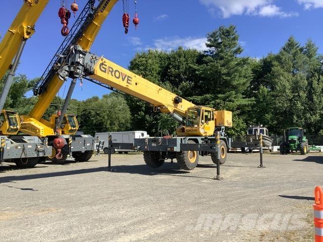 Grove RT540E Neapdoroto reljefo kranai