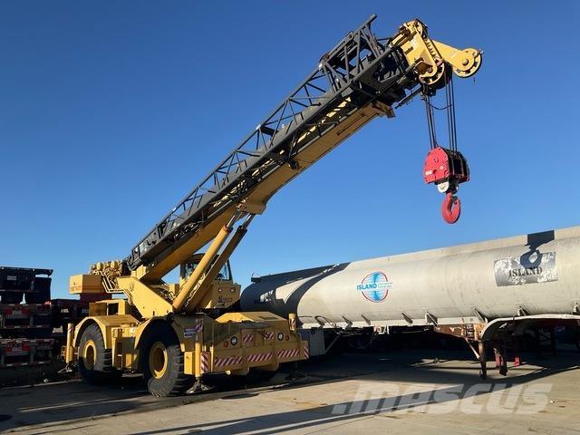 Grove RT760 Neapdoroto reljefo kranai