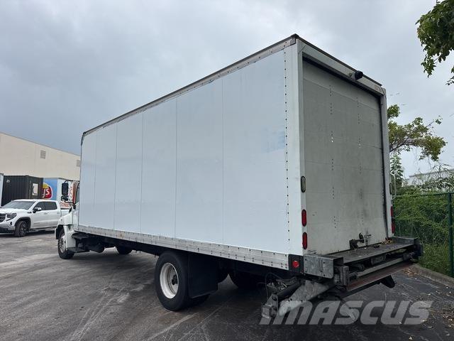 Hino  Sunkvežimiai su dengtu kėbulu