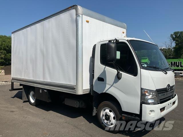 Hino 155 Sunkvežimiai su dengtu kėbulu