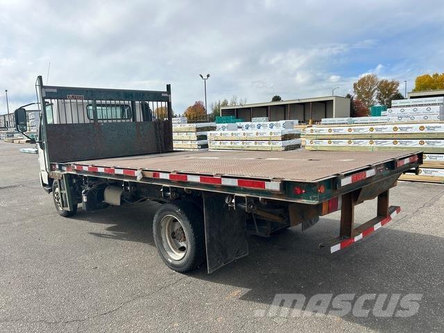 Hino 195 Savivarčių priekabų vilkikai