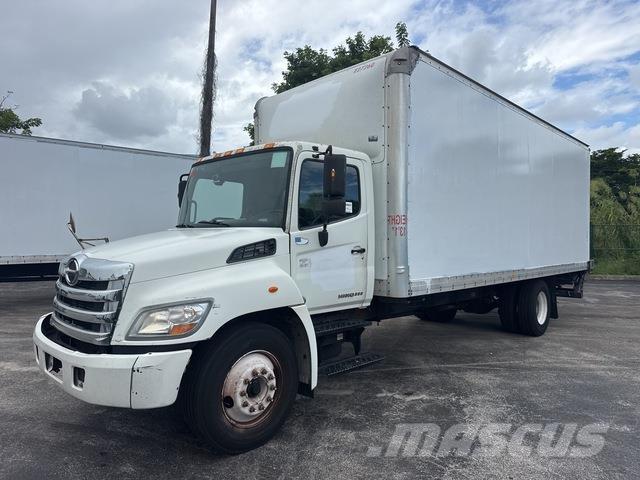 Hino 238 Sunkvežimiai su dengtu kėbulu