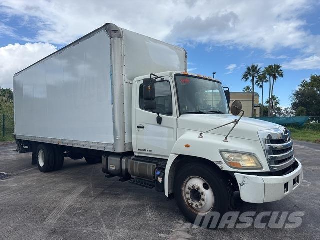 Hino 238 Sunkvežimiai su dengtu kėbulu