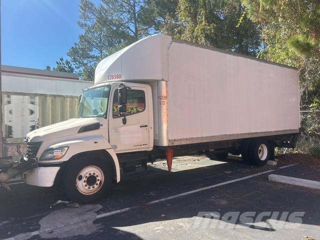 Hino 238 Sunkvežimiai su dengtu kėbulu