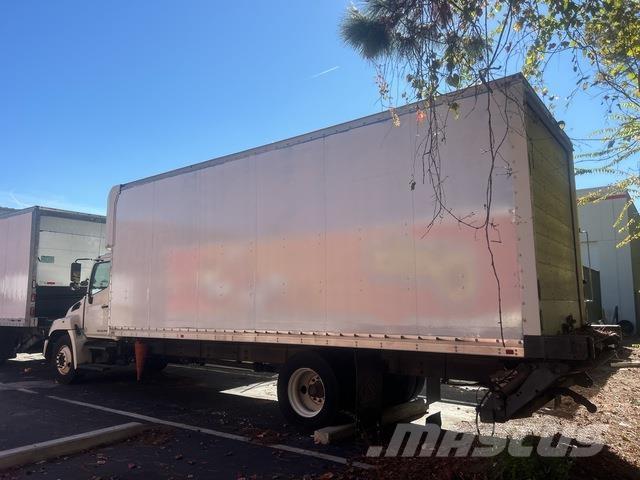 Hino 238 Sunkvežimiai su dengtu kėbulu