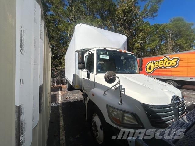 Hino 238 Sunkvežimiai su dengtu kėbulu