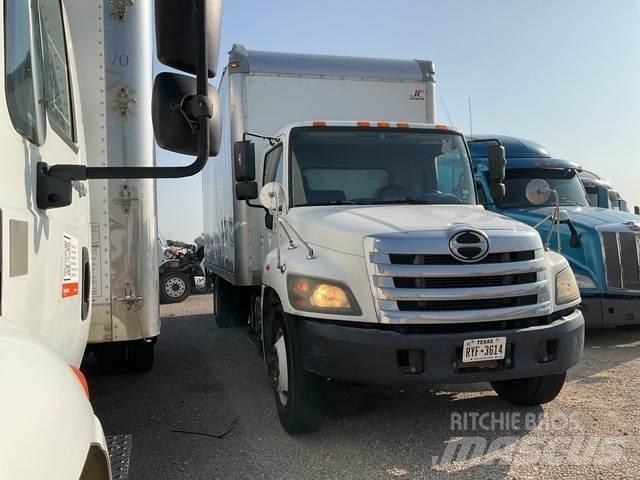 Hino 268 Sunkvežimiai su dengtu kėbulu