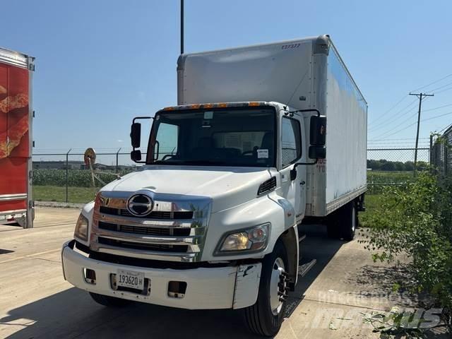Hino 268 Sunkvežimiai su dengtu kėbulu