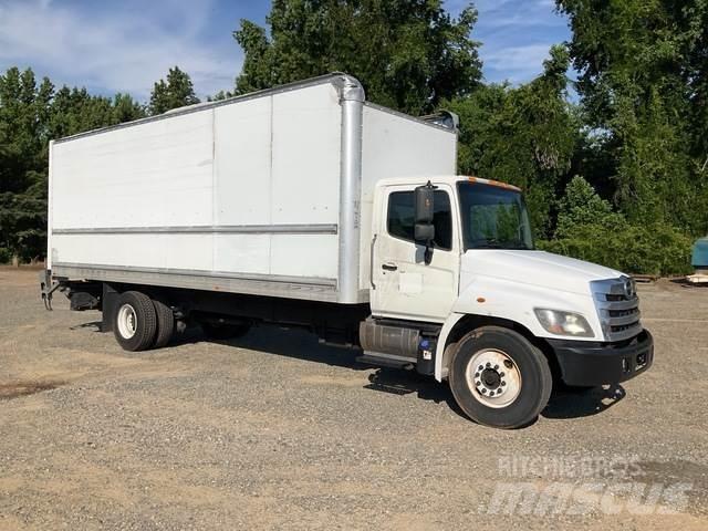 Hino 268 Sunkvežimiai su dengtu kėbulu