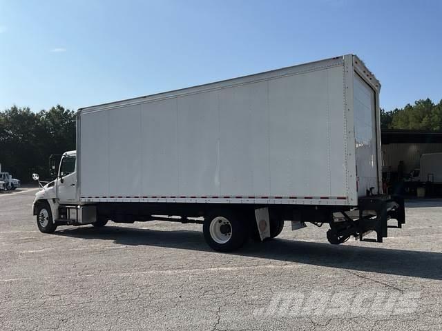 Hino 268 Sunkvežimiai su dengtu kėbulu