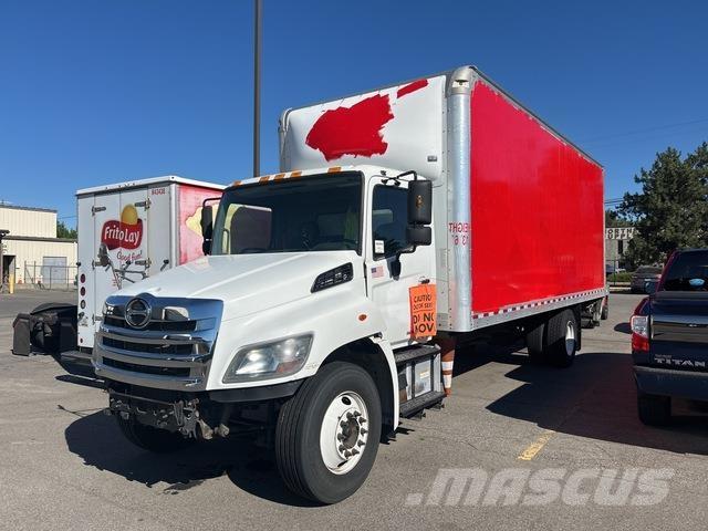 Hino 268 Sunkvežimiai su dengtu kėbulu