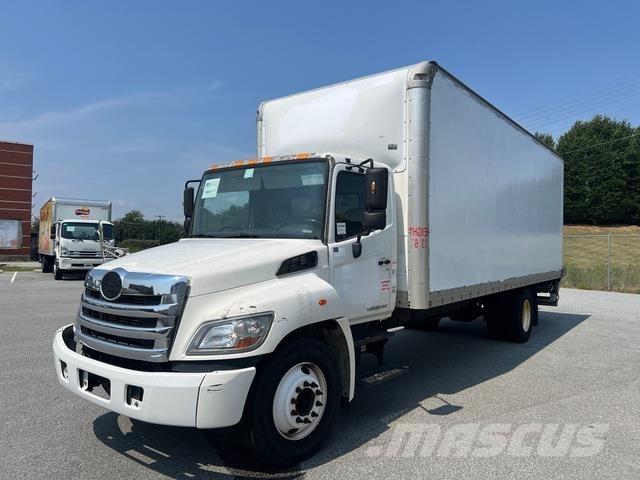 Hino 268 Sunkvežimiai su dengtu kėbulu