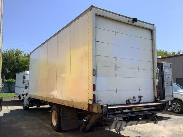 Hino 268 Sunkvežimiai su dengtu kėbulu