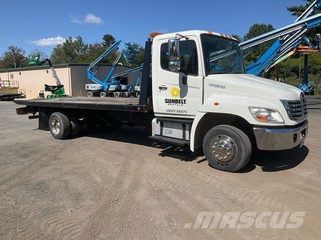 Hino 268 Pagalbos kelyje automobiliai