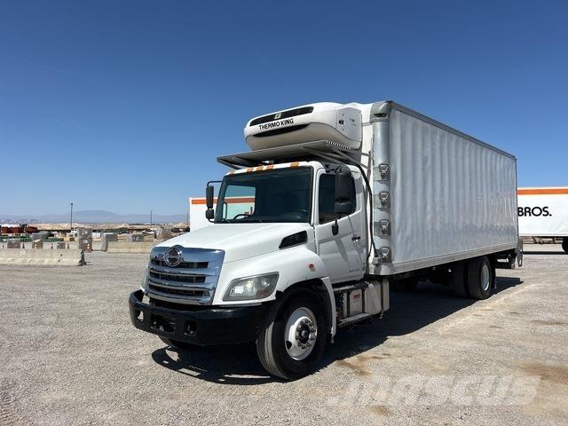 Hino 268 Vilkikai šaldytuvai