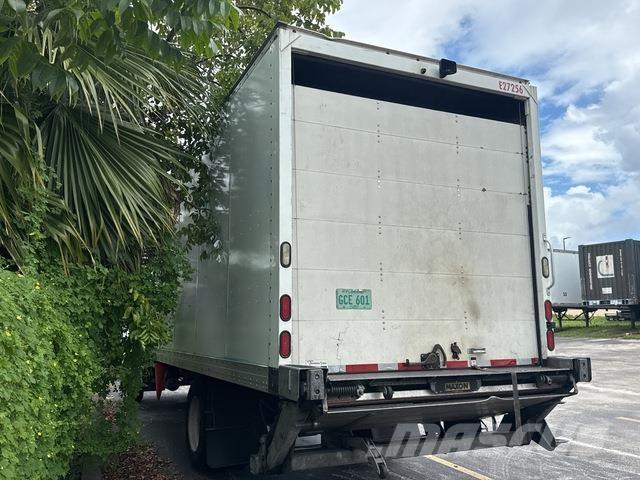 Hino 268 Sunkvežimiai su dengtu kėbulu