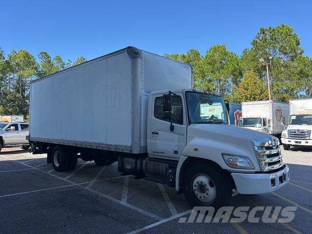 Hino 268 Sunkvežimiai su dengtu kėbulu