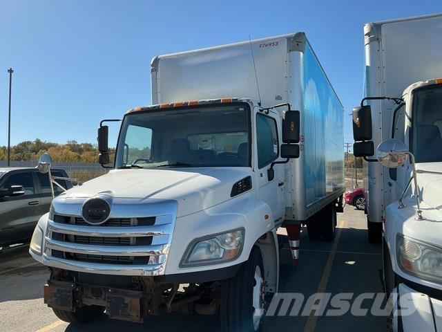 Hino 268 Sunkvežimiai su dengtu kėbulu