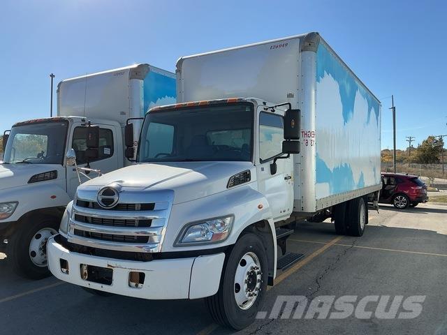 Hino 268 Sunkvežimiai su dengtu kėbulu