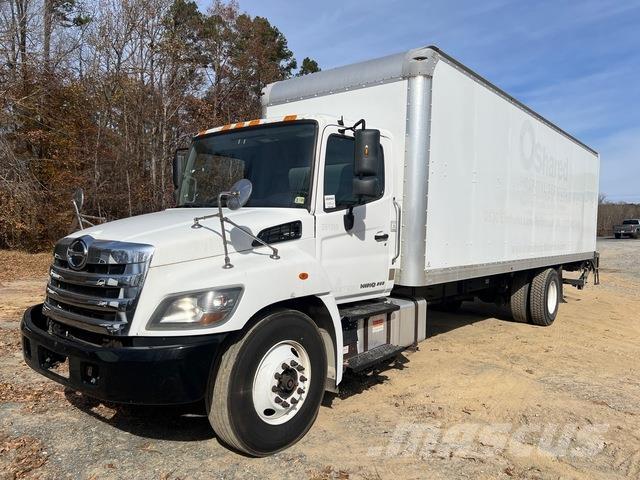 Hino 269 Sunkvežimiai su dengtu kėbulu