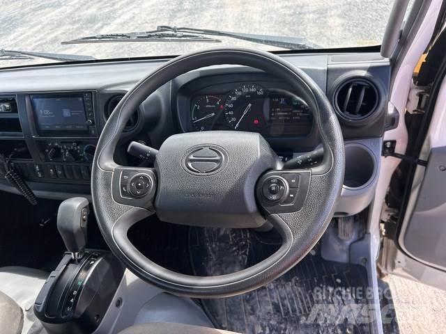 Hino 300 Platformos/ Pakrovimas iš šono