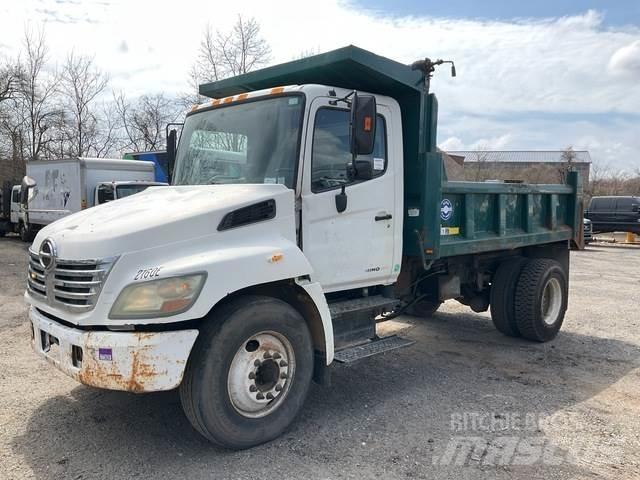 Hino 338 Savivarčių priekabų vilkikai